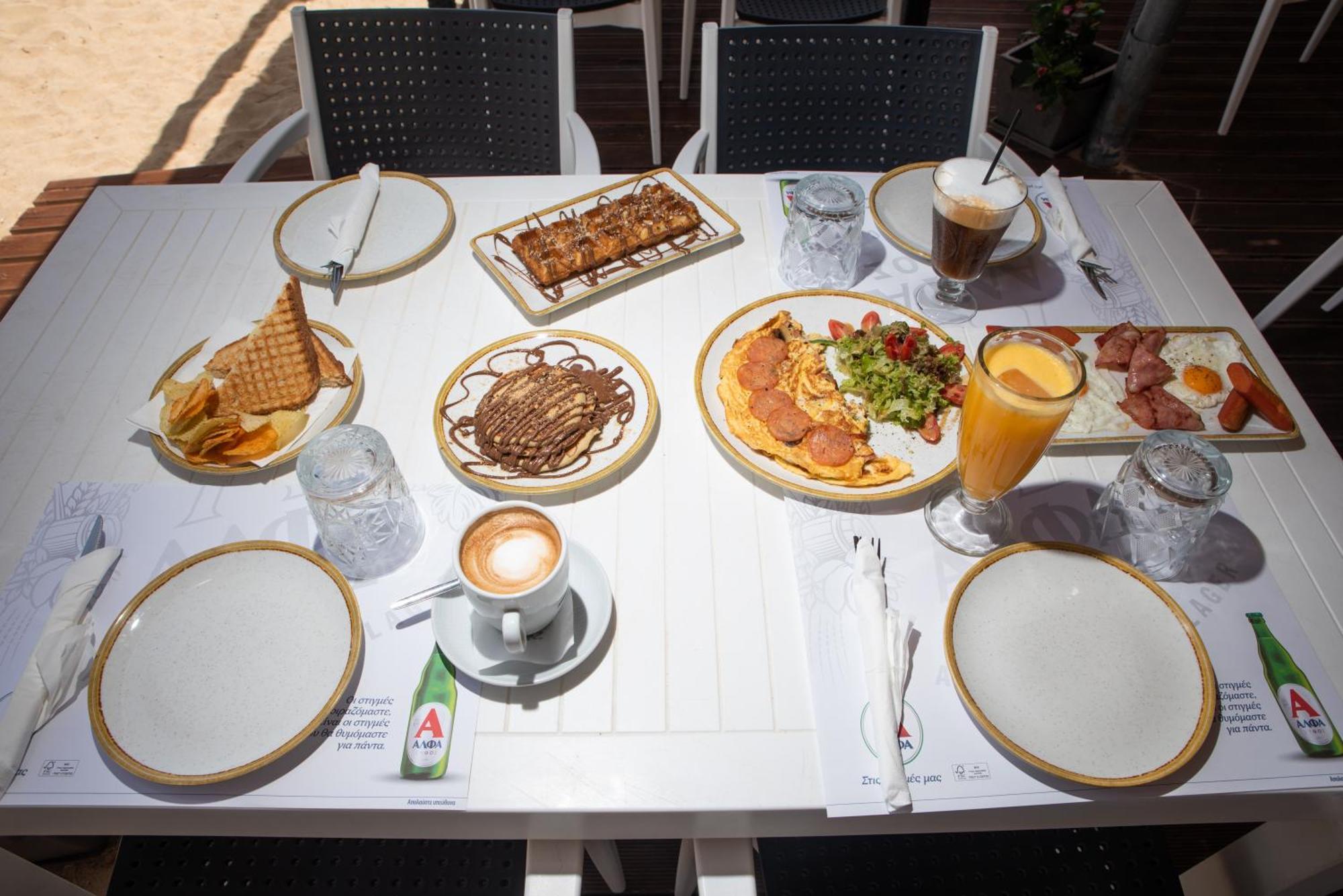Coralli Rooms & Restaurant Елафонисос Екстериор снимка